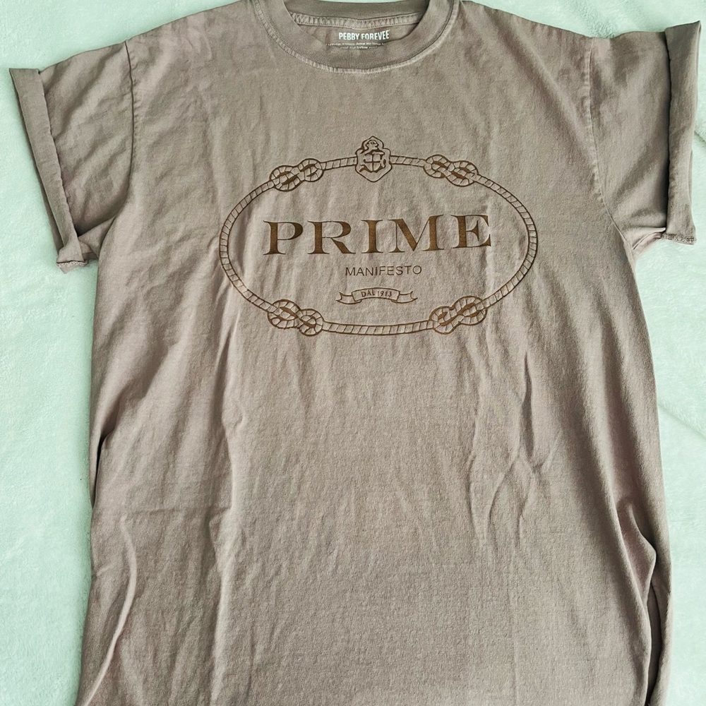 Pebby Forevee Side Slit Tee